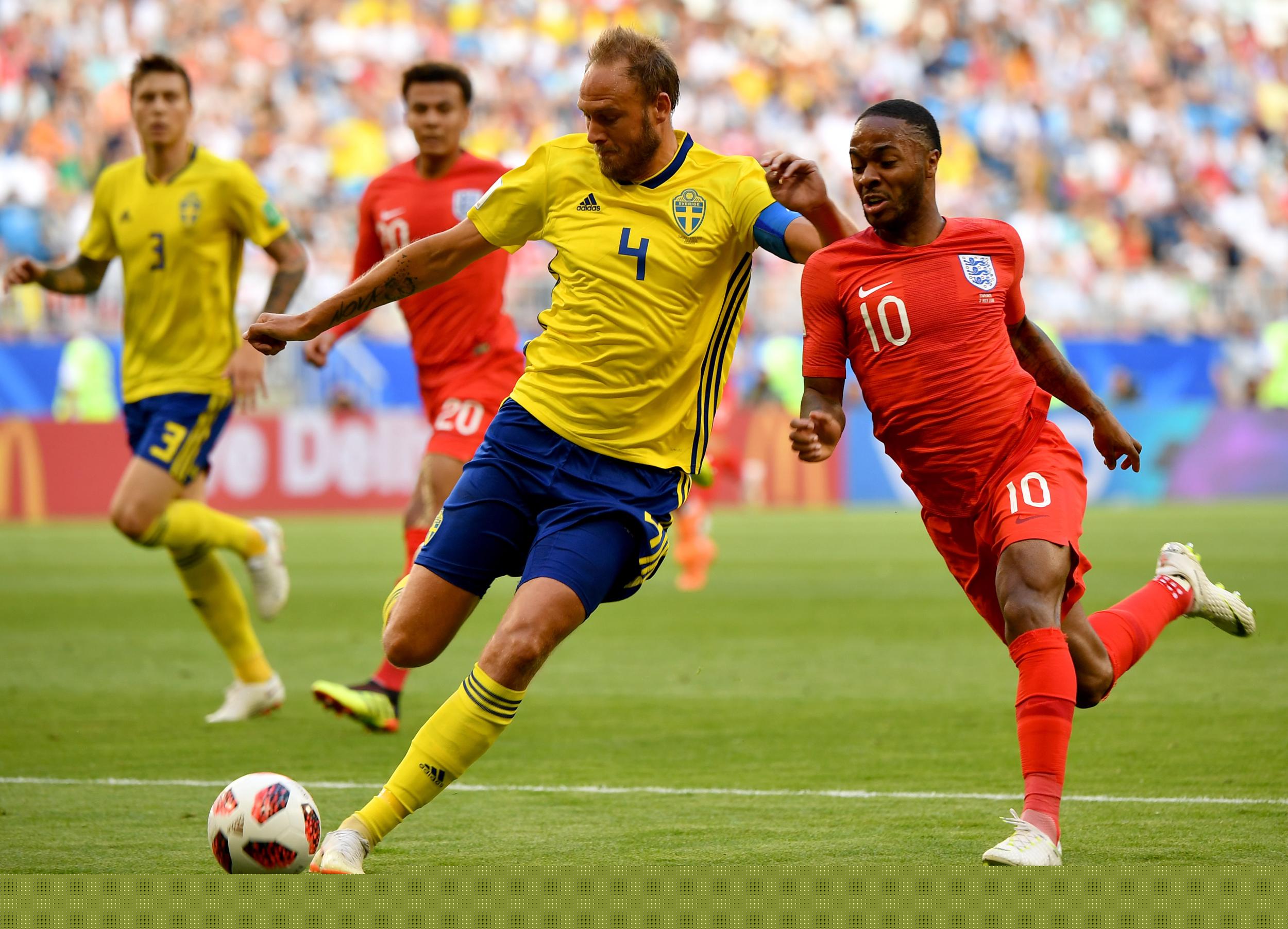 博洛尼亚3-0大胜乌迪内斯，波贝加梅开二度，贝尔纳代斯基建功