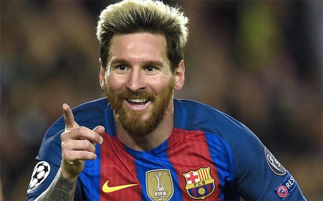 浙江男篮以55-54战胜深圳男篮，约翰逊和兰道夫贡献关键得分，浙江内线优势明显，深圳末节发力缩小分差，但最终惜败。