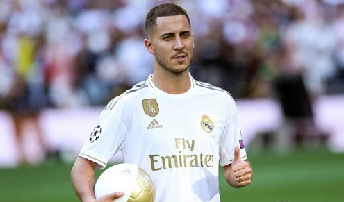 表现“两极分化”：回顾萨利巴上一次对阵拜仁的表现