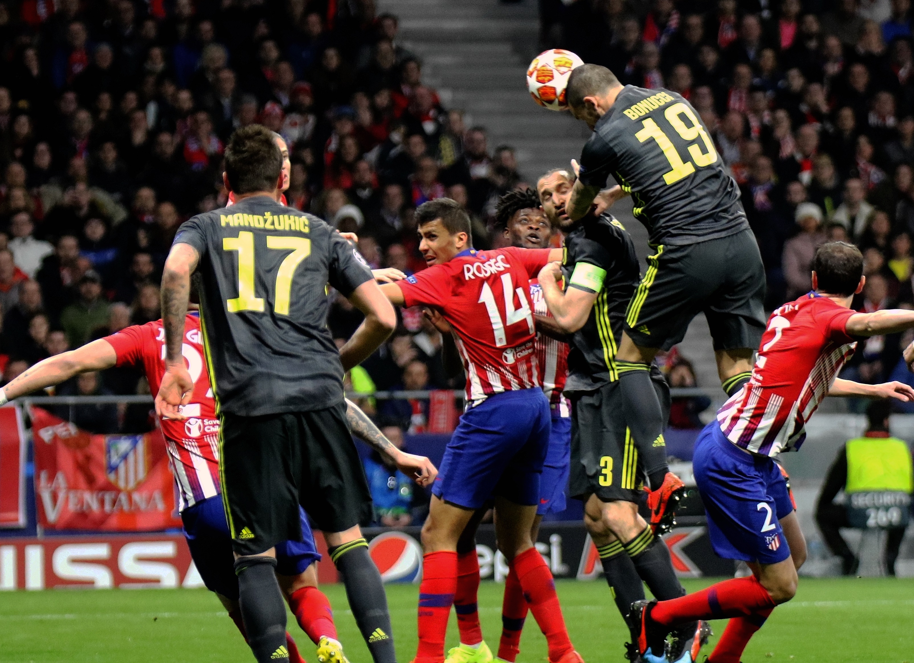 官方：拉姆斯代尔租借加盟纽卡斯尔联；据悉租借费为400万镑