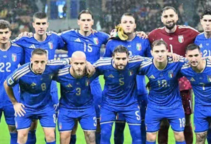 追梦将比肩库里，成为唯二代表勇士出战900场常规赛的球员