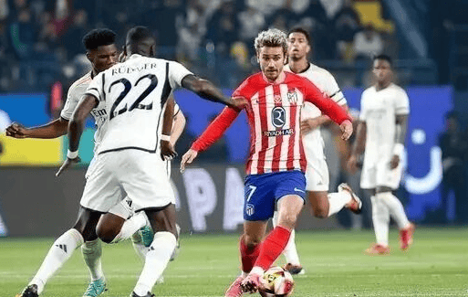 随着曼城1-2，利物浦0-3，英超最新争冠形势出炉：天助阿森纳得利